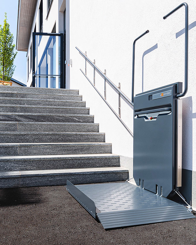 Installation monte-escalier extérieur / intérieur pour handicapé