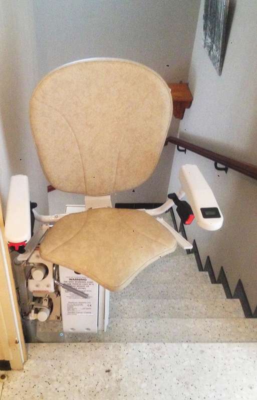 Photo de la référence Chaise monte-escalier tournant CURVE à PORTES-LES-VALENCE (26800)