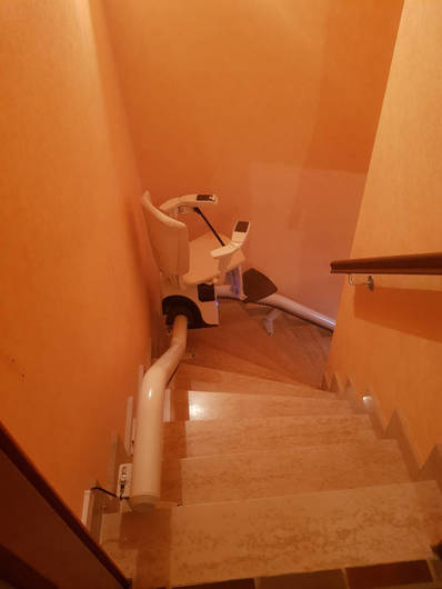 Photo de la référence Chaise monte escalier monorail de la marque Access à ROMANS-SUR-ISERE (26100)