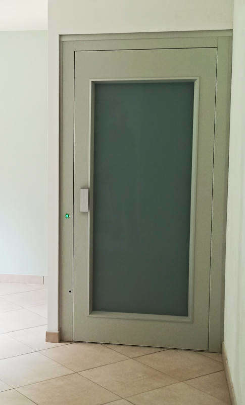 Visuel : Ascenseur privatif : modèle ELFO de EP ELEVATORI LES OLLIERES-SUR-EYRIEUX (07360)