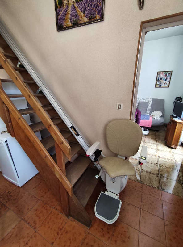 Photo de la référence Fauteuil monte escalier rectiligne IBIZA à SAINT-MONTAN (07220)