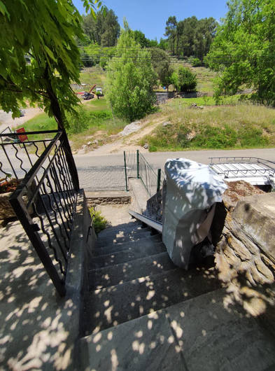 Photo de la référence Un siège élévateur pour l'extérieur à ROSIERES (07260)