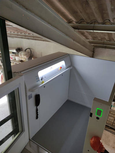 Photo de la référence Élévateur d'intérieur : le Home Lift Access à PUJAUT (30131)