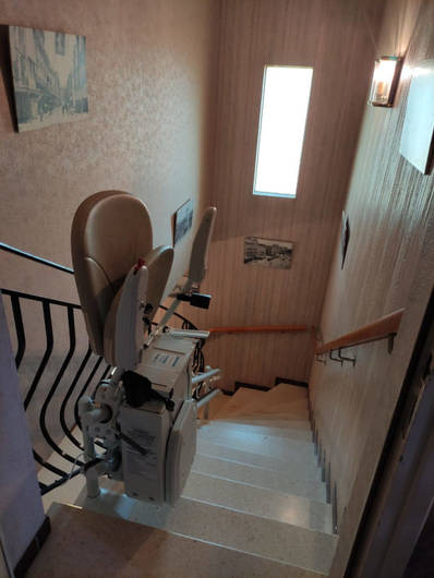 Visuel : Chaise électrique dans vos escaliers tournants BOURG-LES-VALENCE (26500)