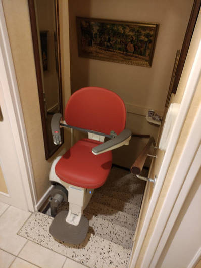 Photo de la référence Chaise monte personne sur mesure à ROMANS-SUR-ISERE (26100)