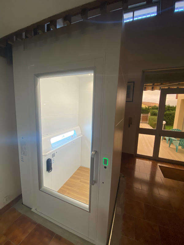 Visuel : ARITCO Home Lift Accessible VERNOUX-EN-VIVARAIS (07240)