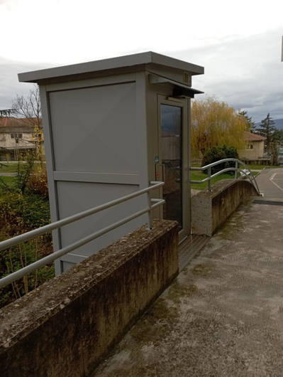 Photo de la référence Installation d'un élévateur au Gymnase à ETOILE-SUR-RHONE (26800)