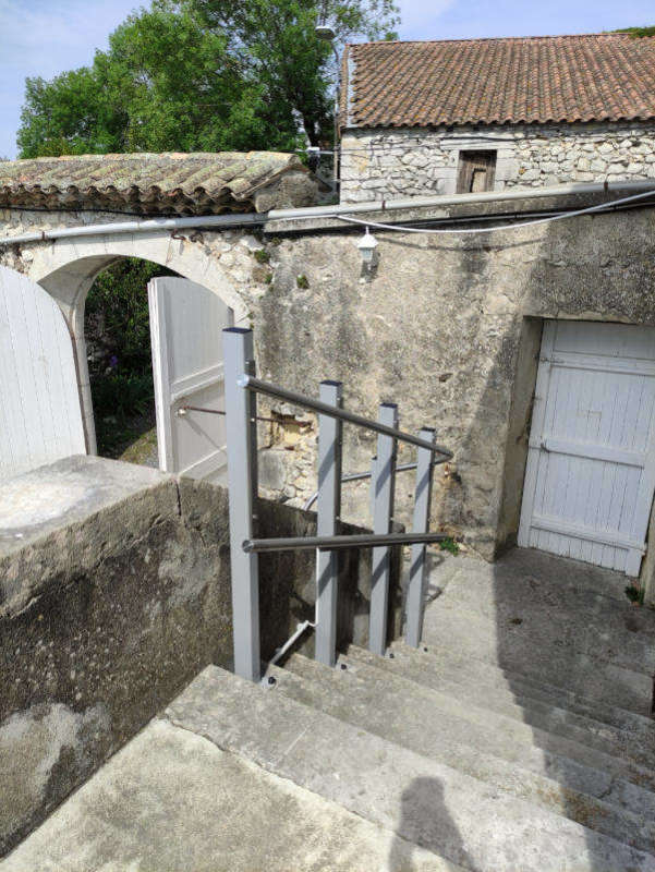 Visuel : Plateforme inclinée tournante en extérieure SAINT GERMAIN (07170)