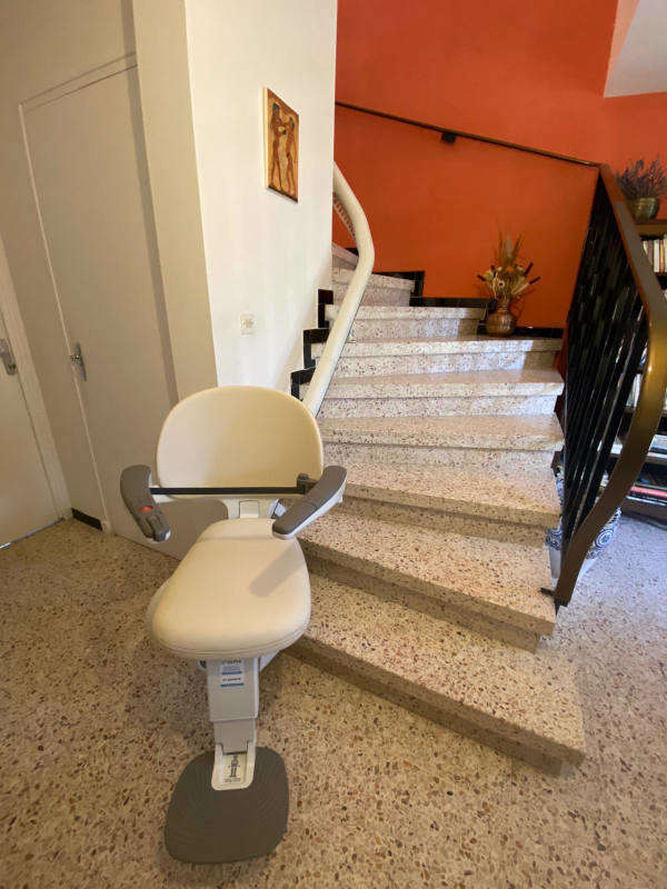 Visuel : Chaise monte-escalier sur-mesure Fidji BOURG LES VALENCE (26500)