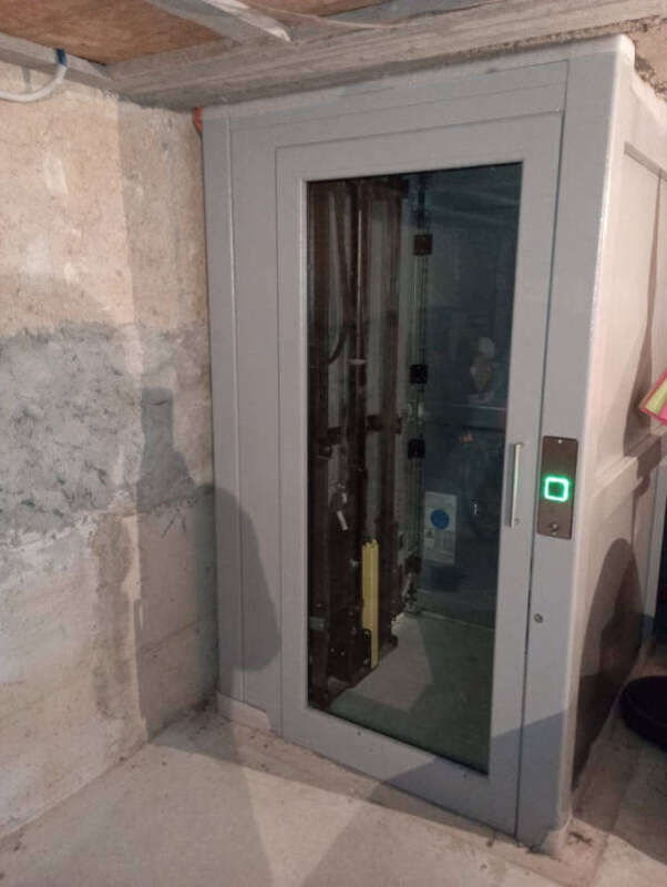 Photo de la référence Accessibilité verticale sur 3 niveaux à CHATEAUDOUBLE (26120)