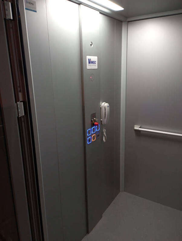 Photo de la référence Accessibilité verticale sur 3 niveaux à CHATEAUDOUBLE (26120)