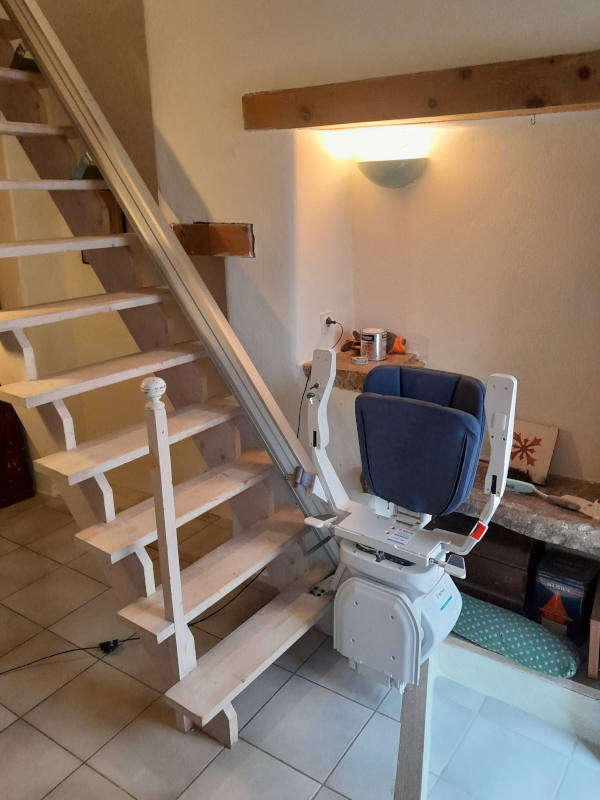 Photo de la référence Chaise monte personne rectiligne à ALBA-LA-ROMAINE (07400)