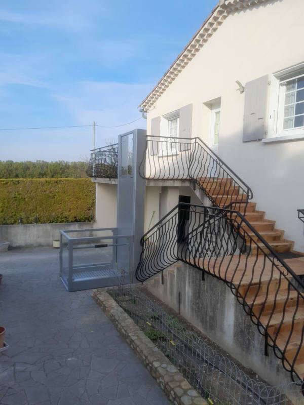 Photo de la référence Une plateforme - sans travaux à MONTELIMAR (26200)