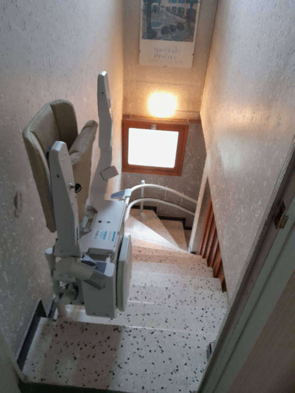 Visuel : Confort et sécurité dans l'escalier ROMANS-SUR-ISERE (26100)
