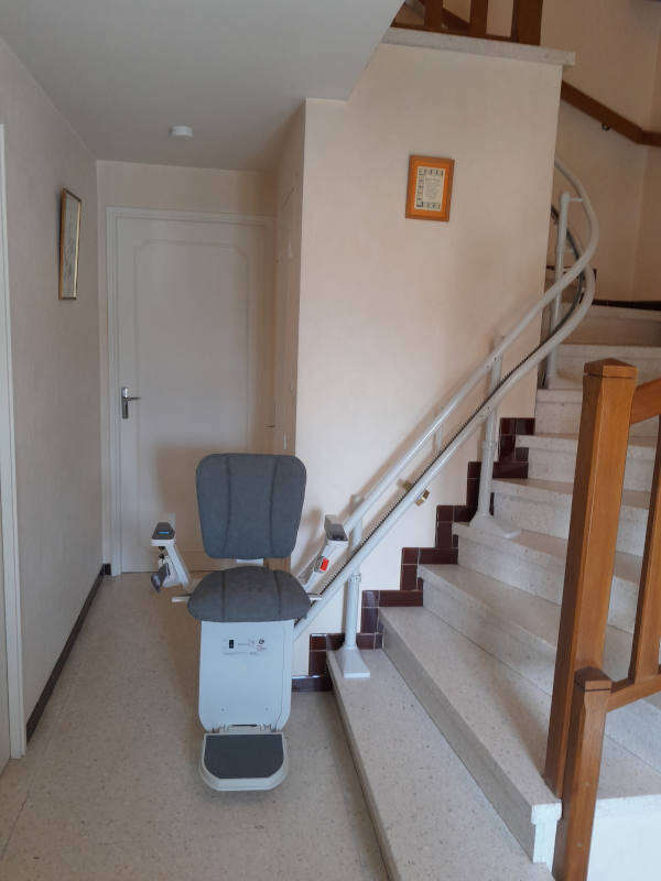 Visuel : Chaise élévatrice sur mesure GUILHERAND-GRANGES (07500)