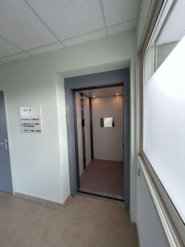 Visuel : Cabinet médical accessible... ETOILE-SUR-RHONE (26800)