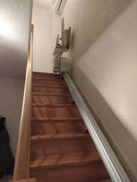 Vignette de la référence Monte-escalier droit en intérieur