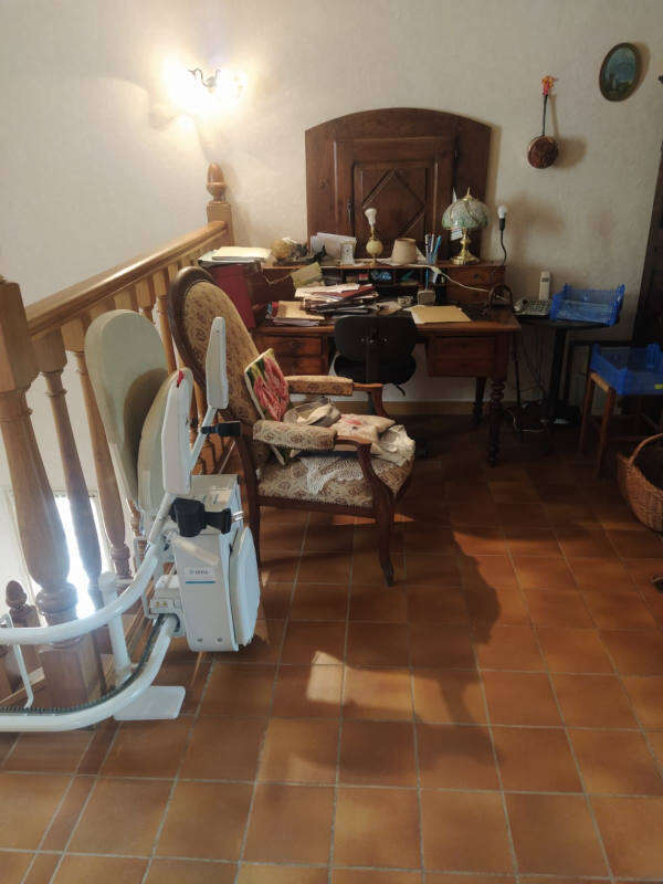 Visuel : Chaise monte-escaliers sur mesure VILLENEUVE DE BERG (07170)