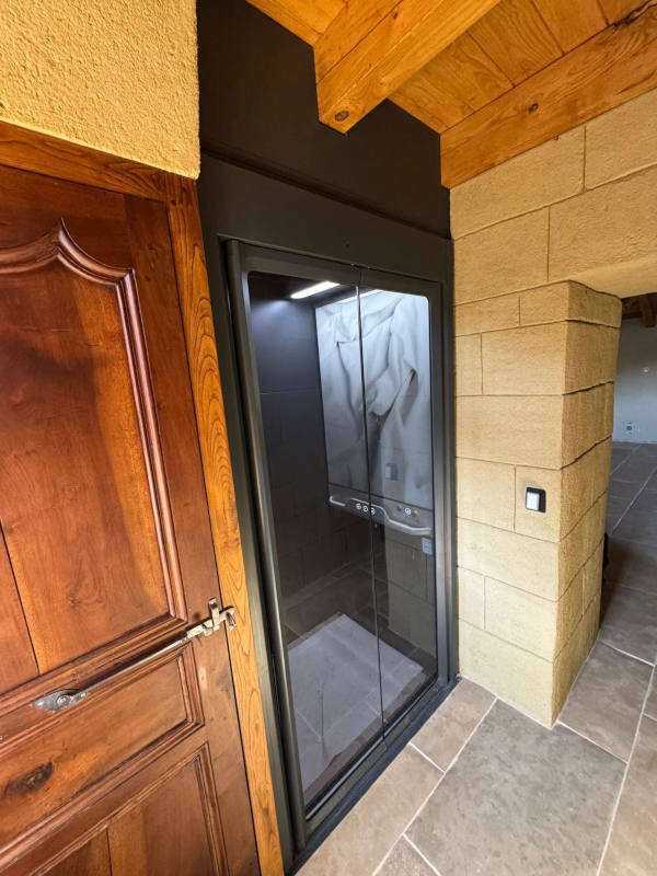 Visuel : Le Aritco Home Lift Compact MARIAC (07160)