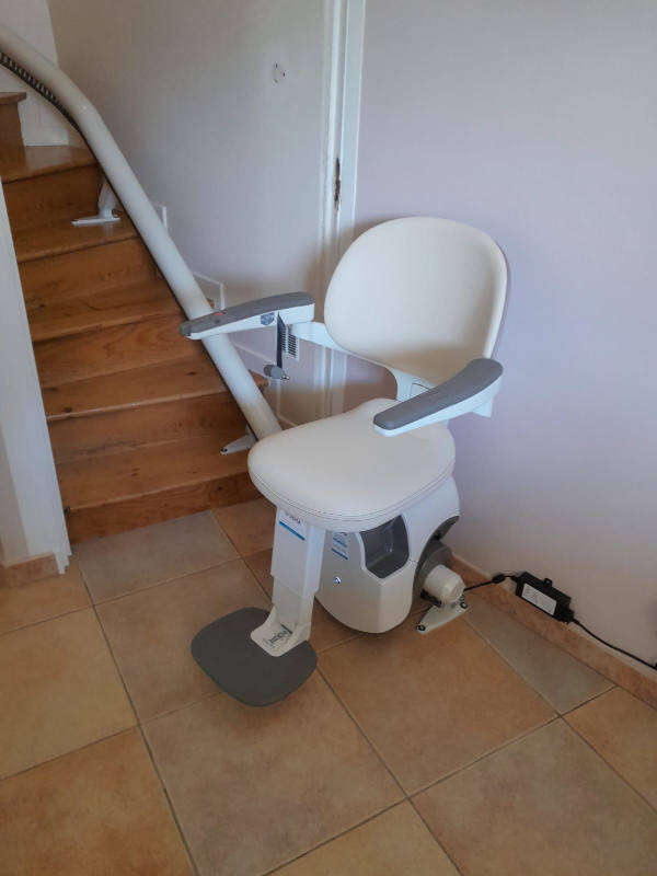 Visuel : Chaise monte-escalier sur-mesure VALENCE (26000)