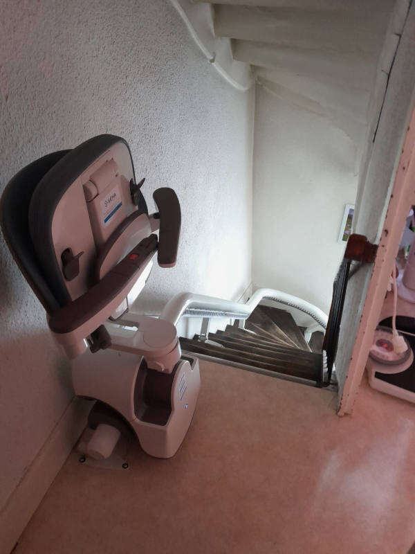 Photo de la référence Chaise montante FLOW X à VOIRON (38500)
