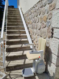 Vignette de la référence Chaise monte-escalier extérieur droit