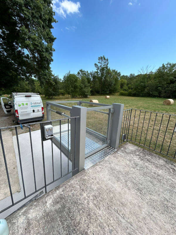 Photo de la référence Plateforme élévatrice SIGMA à CHOMERAC (07210)