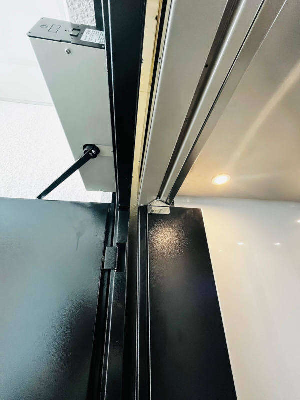 Photo de la référence Ascenseur ERP dans un cabinet médical à PORTES-LES-VALENCE (26800)