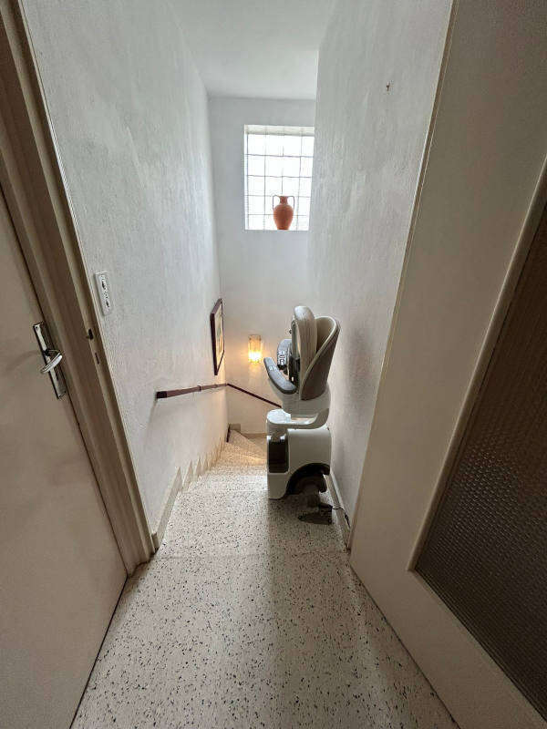 Visuel : Une chaise d'escalier sur-mesure ETOILE-SUR-RHONE (26800)