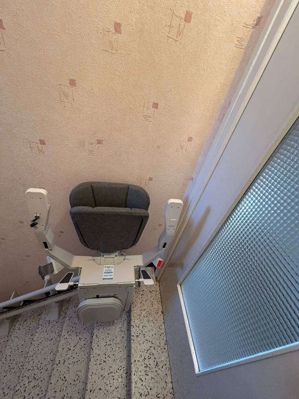 Visuel : Un monte escalier birail sur-mesure LORIOL-SUR-DROME (26270)