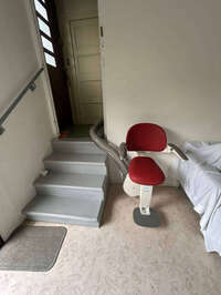 Vignette de la référence Siège monte escalier sur-mesure