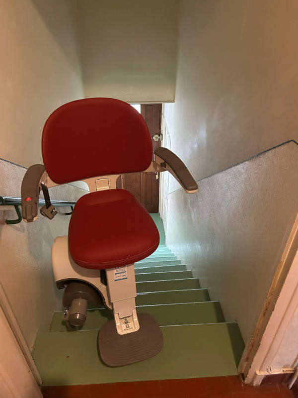 Visuel : Siège monte escalier sur-mesure VALENCE (26000)