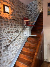 Vignette de la référence Monte-escalier avec un sous-passage bas