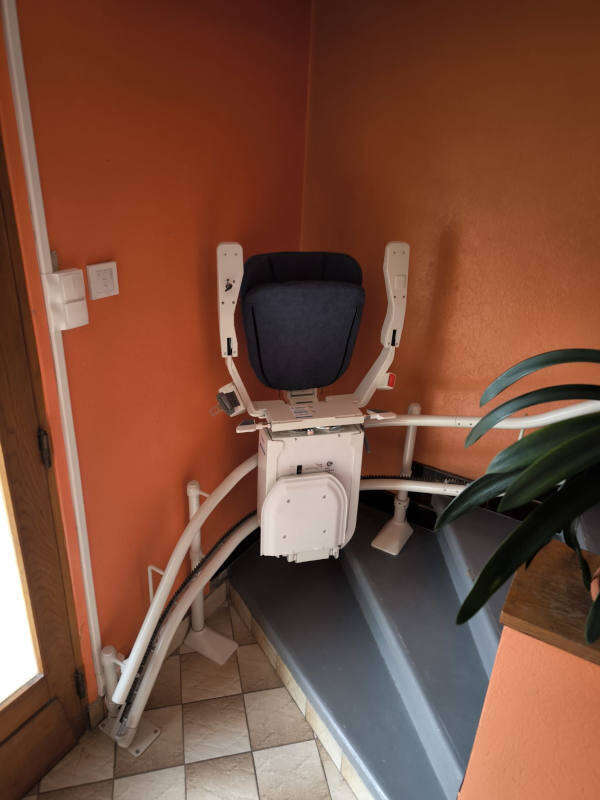 Photo de la référence Mobilité assurée et sécurisée à SAINT-SIMEON-DE-BRESSIEUX (38870)