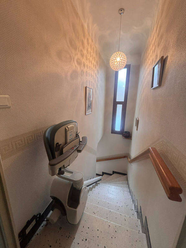 Visuel : Chaise monte-escalier tournante sur-mesure GUILHERAND-GRANGES (07500)