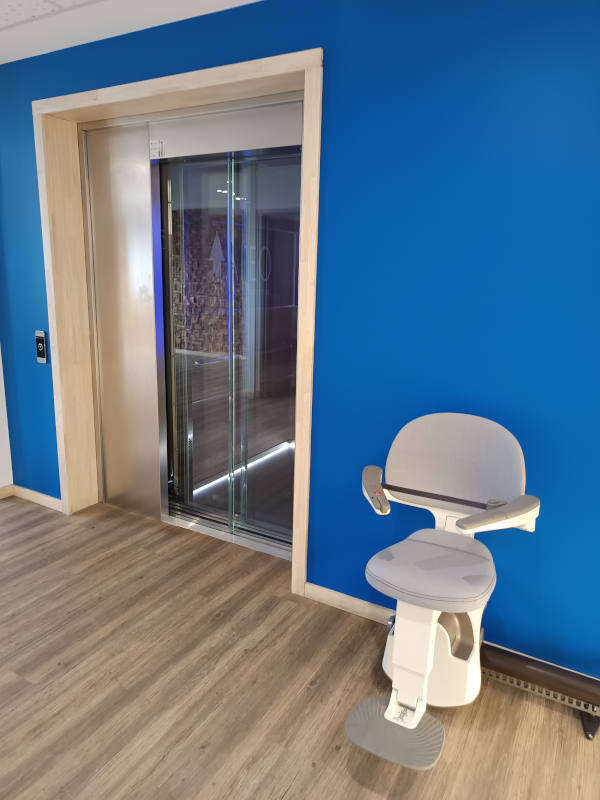 Photo de la référence FLOW X au showroom de Genas à GENAS (69740)