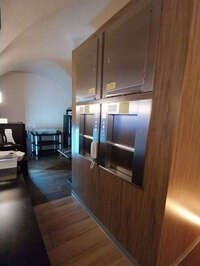 Vignette de la référence 2 monte-plats dans un restaurant