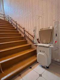 Vignette de la référence Monte-escalier tournant à Romans-sur-Isère