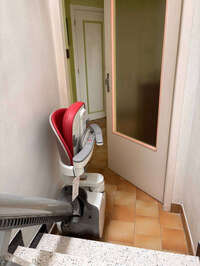 Vignette de la référence Chaise monte-escalier sur mesure