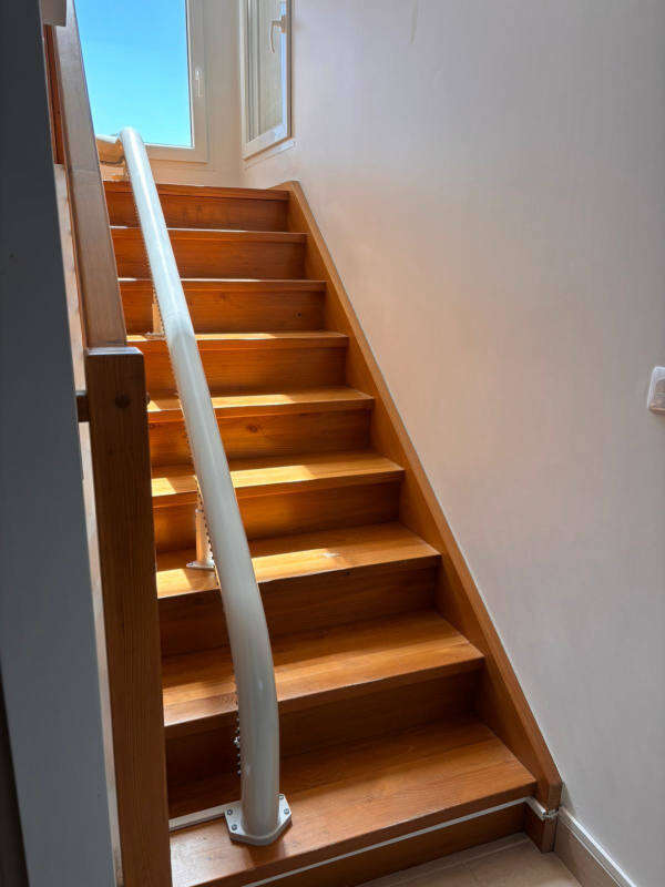 Photo de la référence Chaise monte-escalier tournante ULTIMATE à CHAROLS (26450)