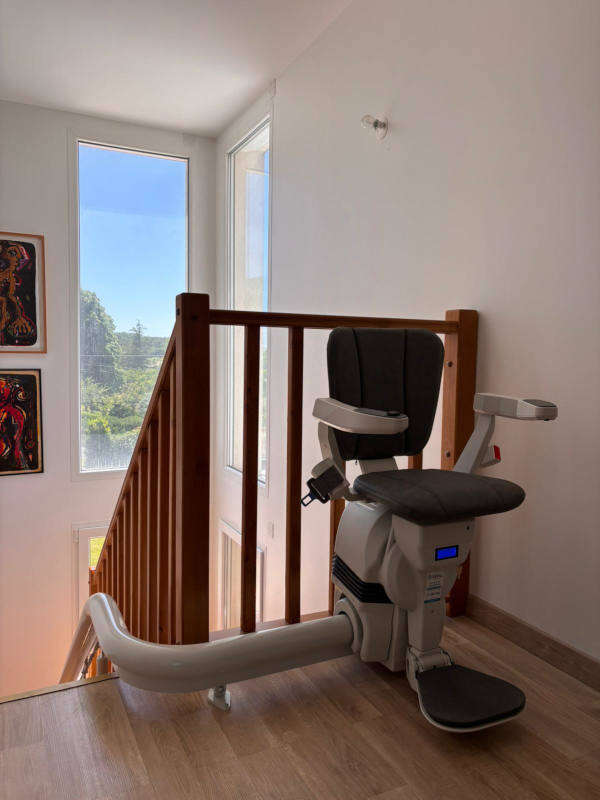 Photo de la référence Chaise monte-escalier tournante ULTIMATE à CHAROLS (26450)