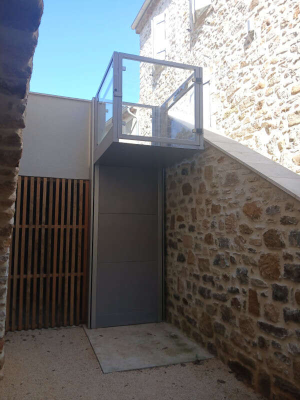 Photo de la référence Plateforme élévatrice SIGMA à LAURAC-EN-VIVARAIS (07110)