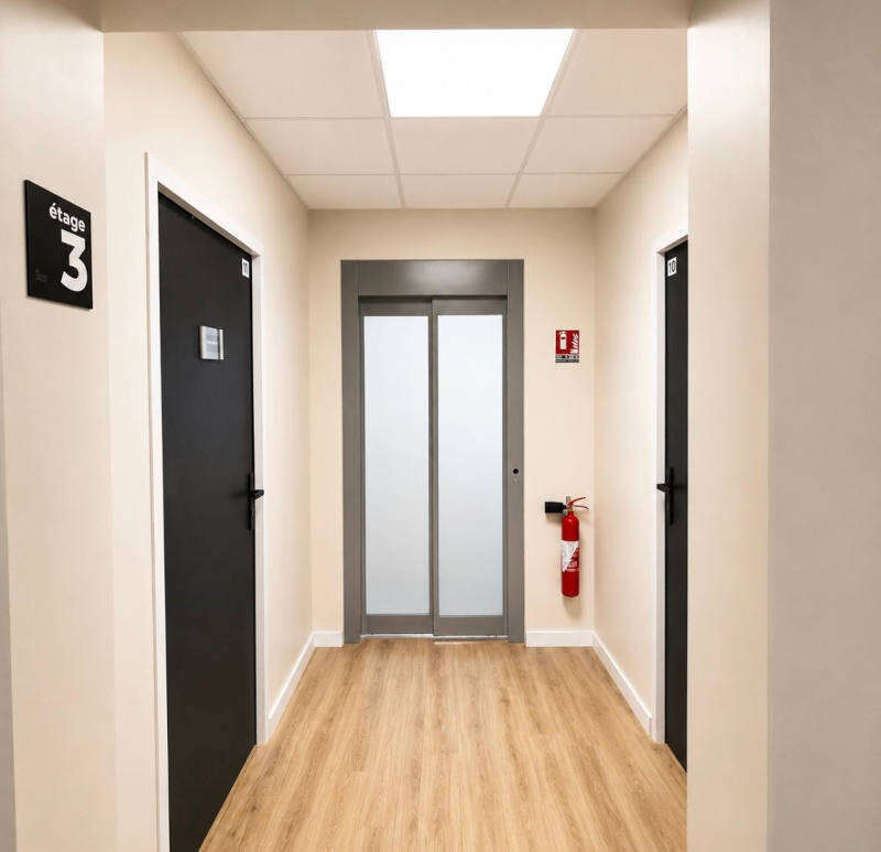 Photo de la référence Accessibilité sur quatre niveaux à AUBENAS (07200)