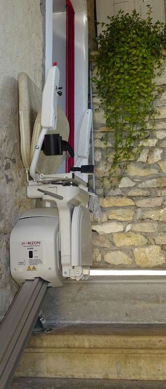 Photo de la référence Monte-escalier Horizon Plus extérieur à MONTELIMAR (26200)