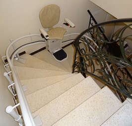 Vignette de la référence Chaise escalier, modèle Curve