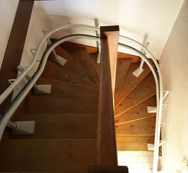 Vignette de la référence Fauteuil monte-escalier Curve