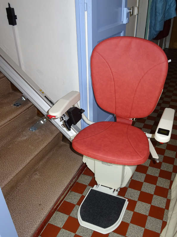 Photo de la référence Chaise monte-escalier Horizon Plus à LA VOULTE-SUR-RHONE (07800)